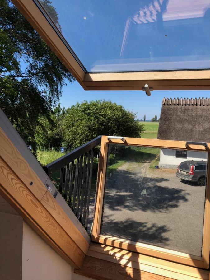 Fridfullt Boende Pa Lantgard Med Underbar Utsikt Malmo Luaran gambar